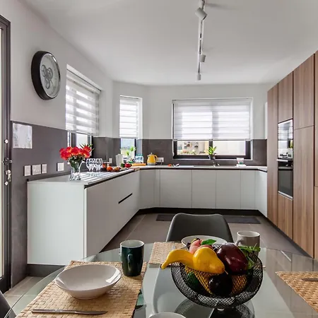 Exceptional Sunlit Bay - Happy * Marsaskala